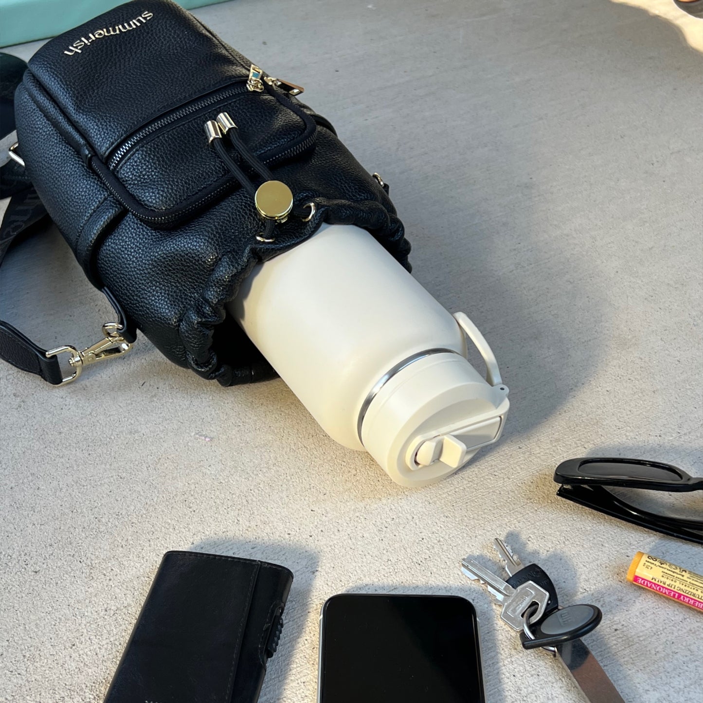 Black water bottle bag